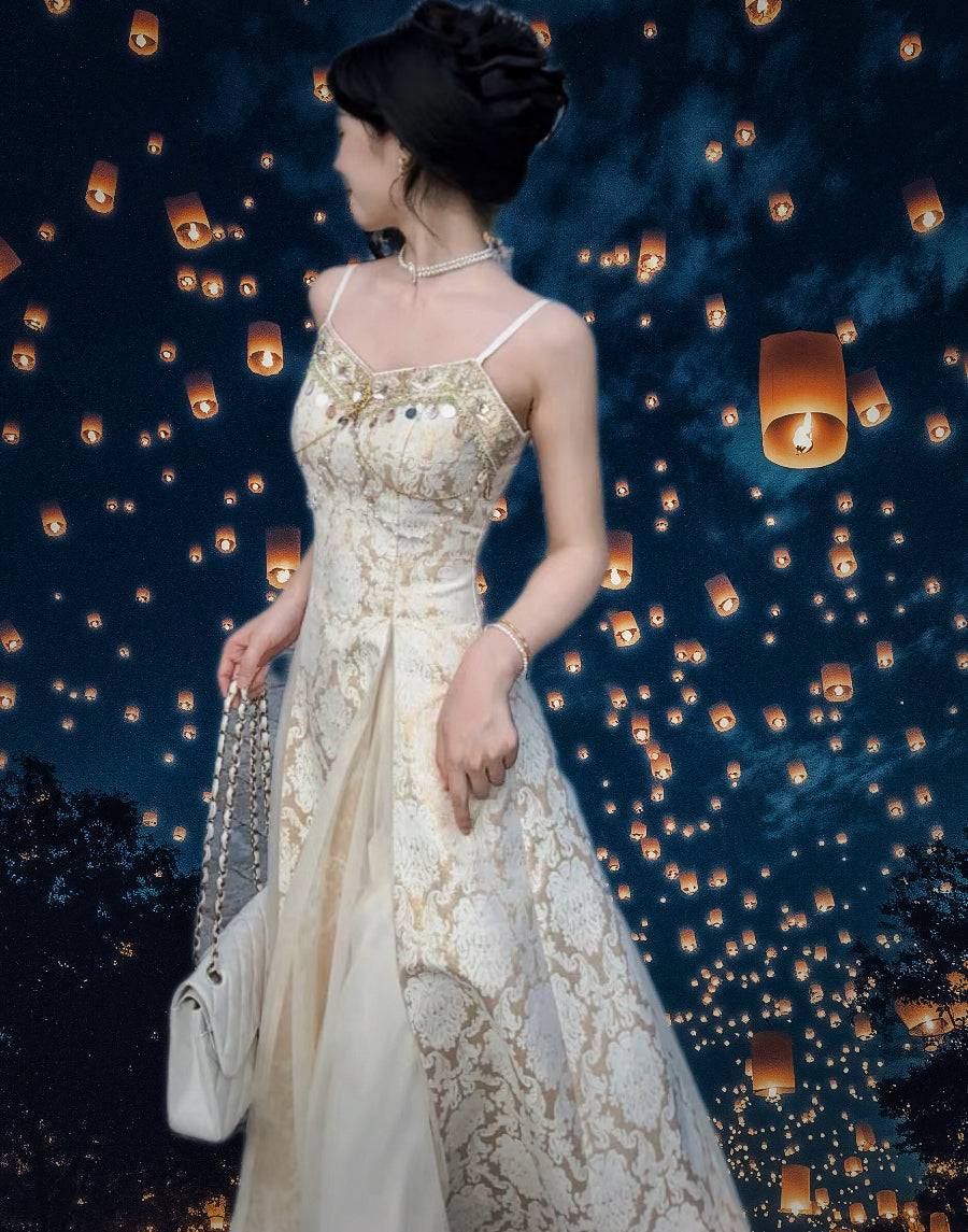 Adriata Pearl Chain Baroque Royalcore Dress